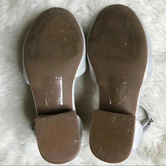 George Girls Silver Shoes  Size 9 - Picture 11 of 11